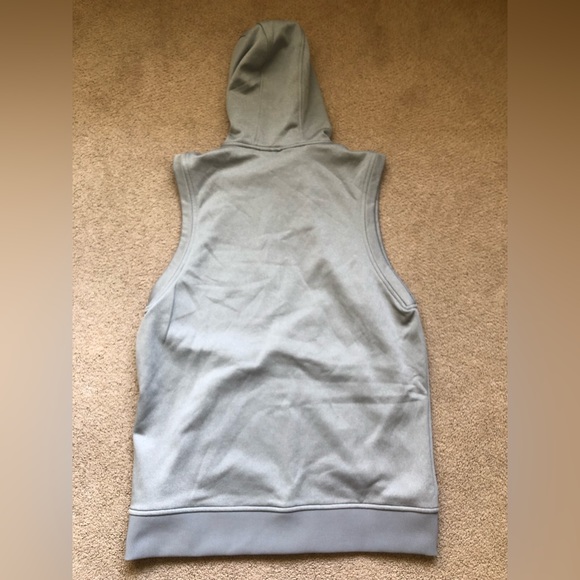 Under Armour Sleeveless Hoodie NWOT - Picture 2 of 6